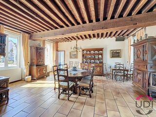  Propriété/château à vendre 8 pièces 381 m²