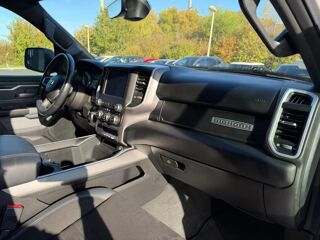 RAM 1500 4X4 Basis BIG HORN 2021 occasion 77250 Moret Loing Et Orvanne
