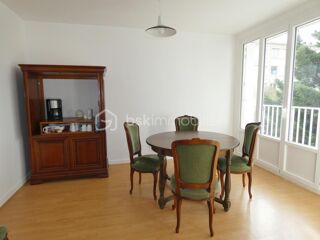  Appartement à louer 3 pièces 75 m²