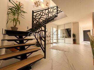  Maison à vendre 7 pièces 266 m²