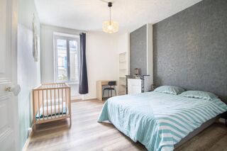  Immeuble à vendre 11 pièces 177 m²