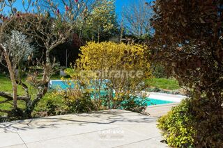  Maison � vendre 10 pi�ces 230 m�