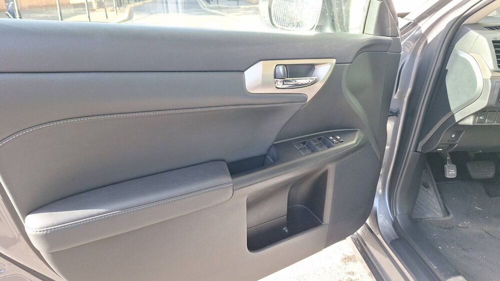 CT 1.8 VVT-i 136 Luxe - Automatique Entretien constructeur 2019 occasion 92110 Clichy