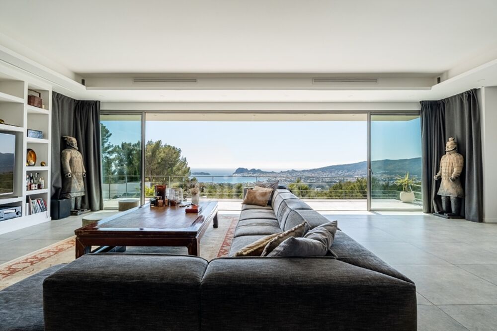 � vendre  Propri�t�/ch�teau Ceyreste (13600)