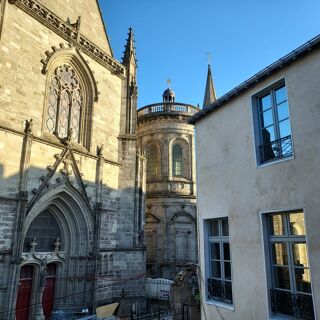  Immeuble à vendre 13 pièces 330 m²
