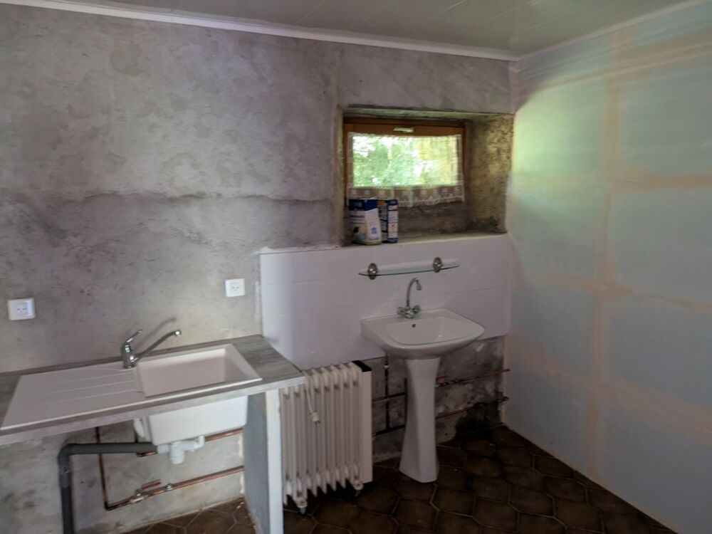 Vente Maison LOCMALO EN CAMPAGNE JOLIE MAISON EN PIERRE SOUS ARDOISE A RENOVER DE 3 PIECES 90M² ENVIRON PARCELLE DE 2569M² ENVIRON Locmalo