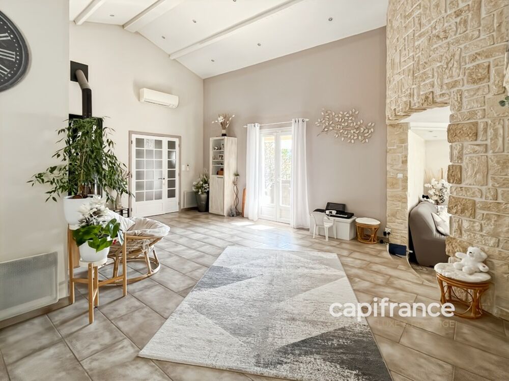 � vendre  Villa Bagnols-en-For�t (83600)