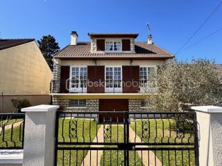  Maison  vendre 6 pices 130 m