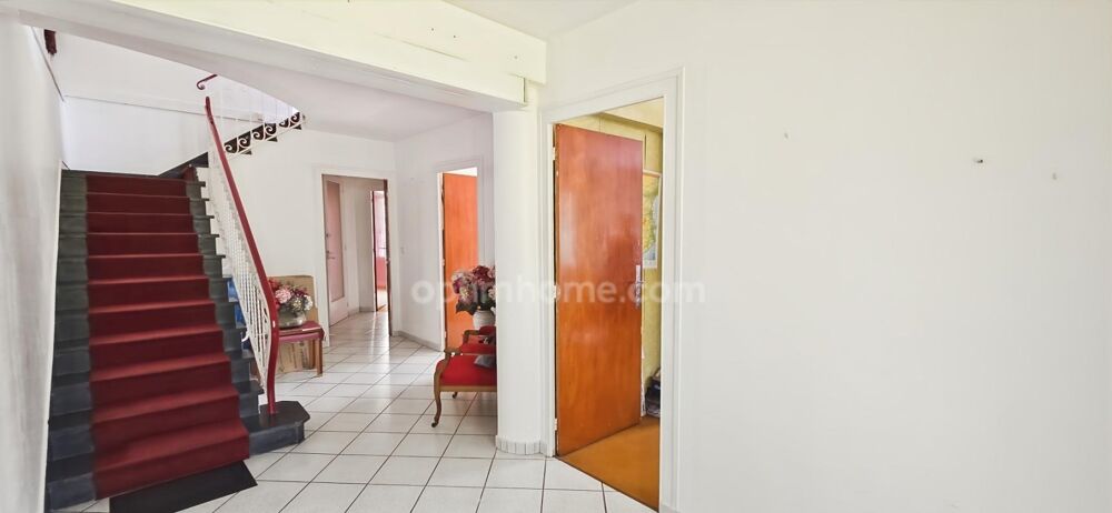 Vente Maison Maison à vendre 9 pièces PAU (64) Rare– Entre Trespoey et Allées de Morlaàs – 260 m² et 1300M2 de terrain Pau