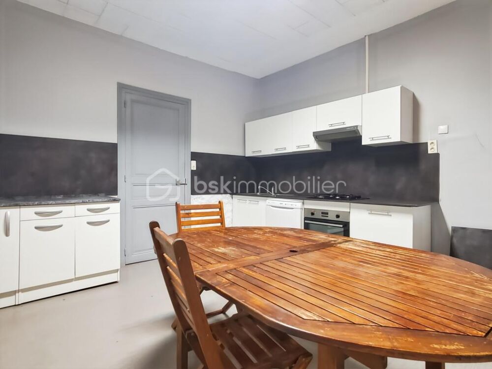 Vente Maison Maison atypique de 205 m2 et 6 chambres Chef boutonne