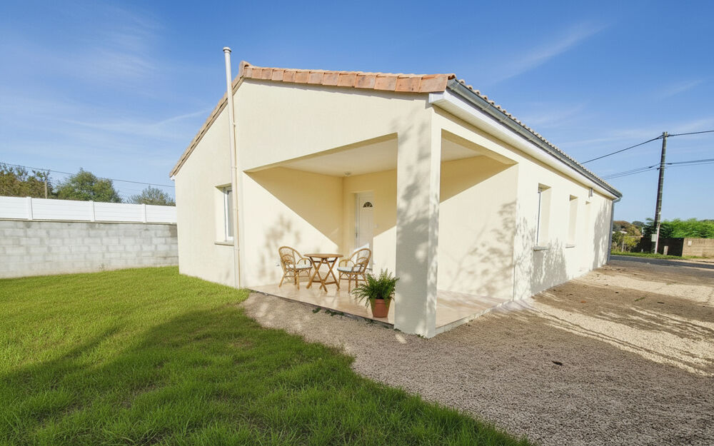 Maison neuve de plain pied de 101 m2 secteur Civray, 3 chambres, jardin