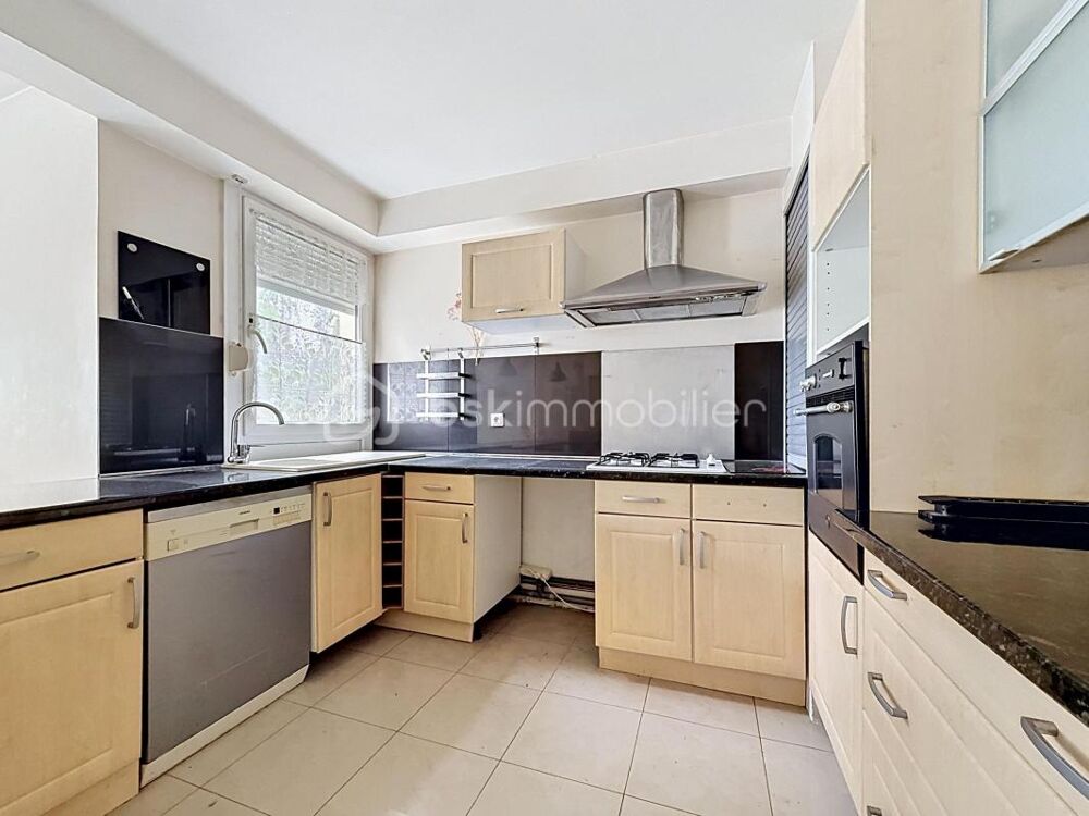 LE BLANC-MESNIL - T3 - 2 CHAMBRES - 1 BALCON - 1 BOX et 1 PARKING