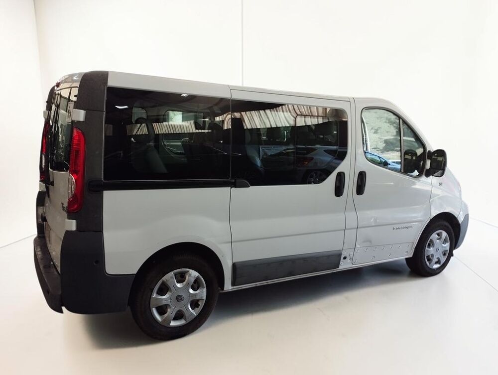 Trafic 2.0 DCI 115 AUTHENTIQUE L1 H1 2013 occasion 06640 Saint-Jeannet