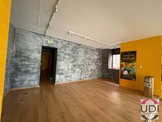  Immeuble à vendre 7 pièces 200 m²