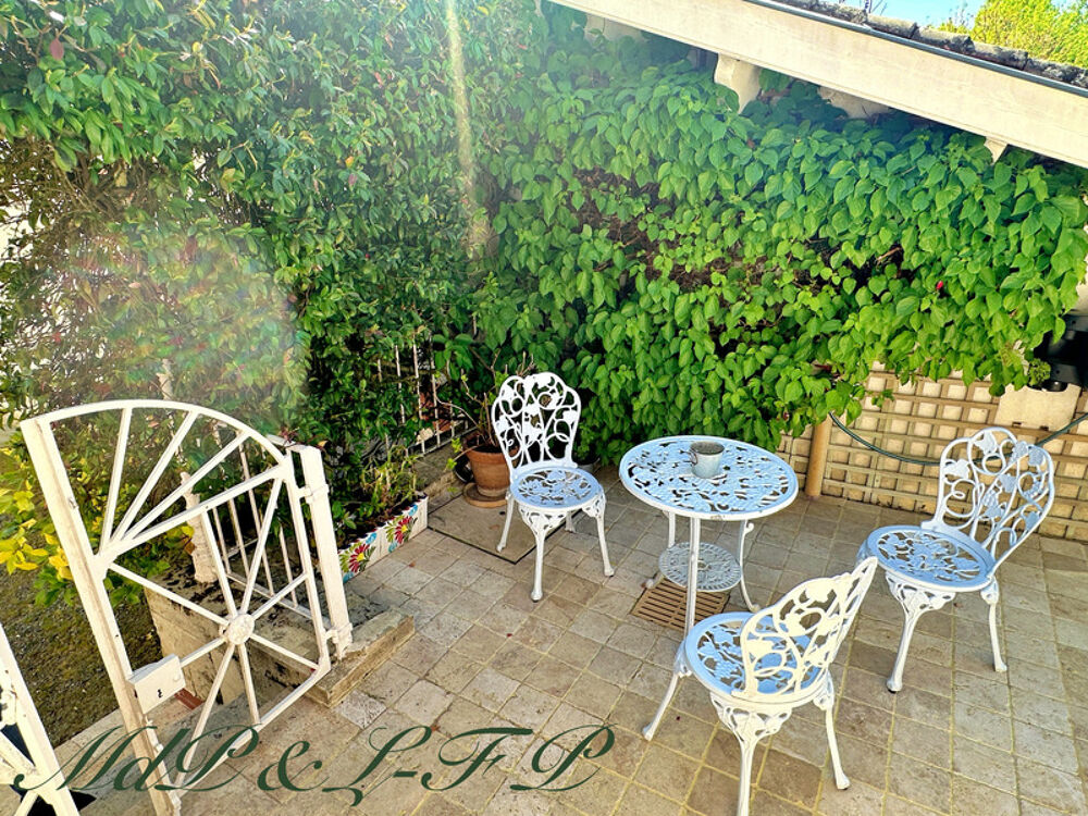 � vendre  Propri�t�/ch�teau Cl�rac (17270)