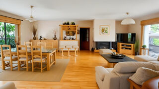  Maison  vendre 8 pices 243 m