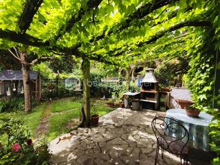  Maison � vendre 9 pi�ces 225 m�