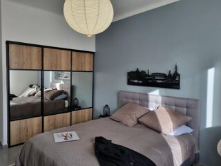  Appartement à louer 4 pièces 96 m²