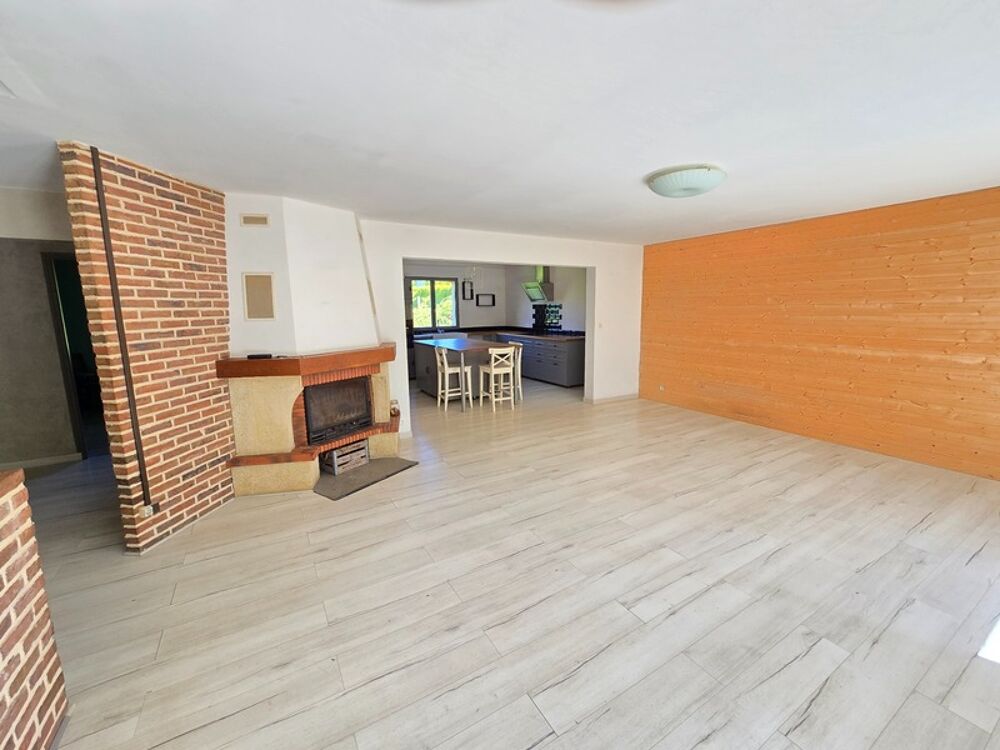 LA CAPELLE (02) - ? Vente maison individuelle semi-plain-pied 182 m² avec 6 chambres, garage ? et terrain ?