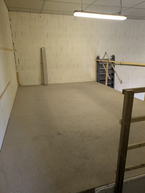 Dpt Savoie (73), &agrave; louer CHAMBERY local d'activit&eacute; 110 M&sup2; 1438 73000 Chambery