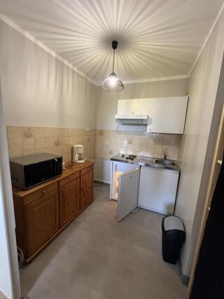  Appartement à louer 2 pièces 32 m²