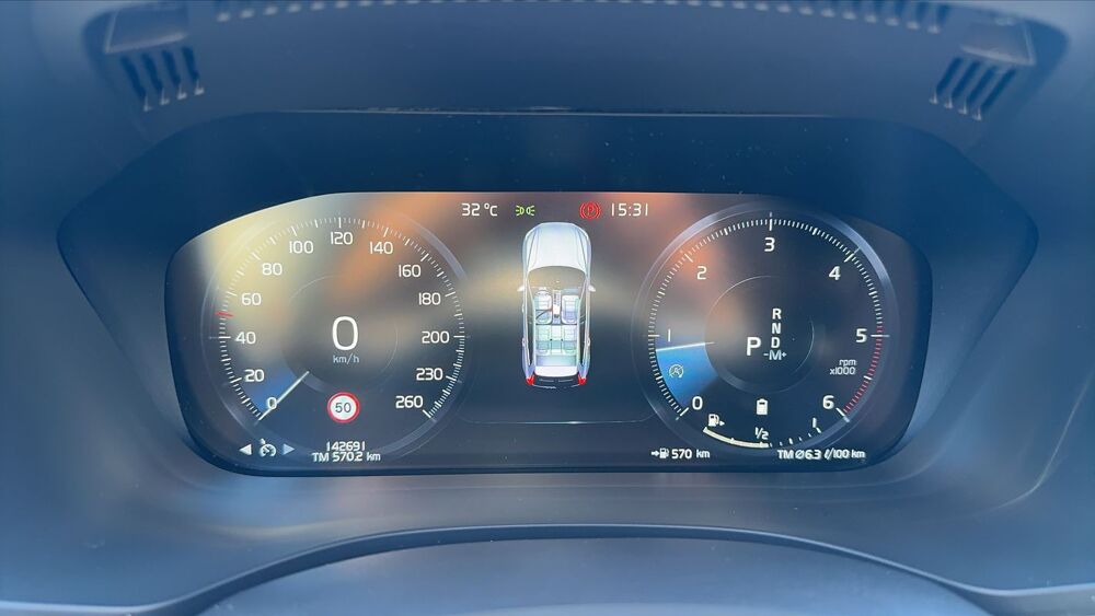 XC60 2.0 B4 197 Mild-Hybrid Geartronic8 R-Design - Automatique En 2020 occasion 22940 Plaintel