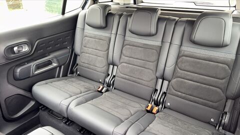 C5 aircross 1.5 BLUEHDI 130.0 Shine 2023 occasion 76520 Boos