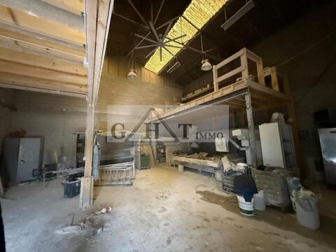 ENTREPOT 100 M² A FONTENAY-TRESIGNY A LOUER 1500 77610 Fontenay tresigny