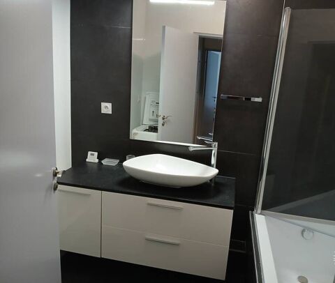  Appartement � louer 3 pi�ces 77 m�