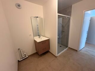  Appartement à louer 3 pièces 67 m²