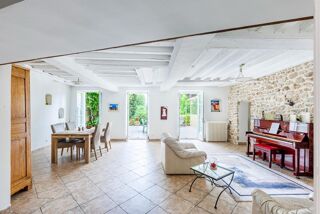  Maison à vendre 8 pièces 237 m²