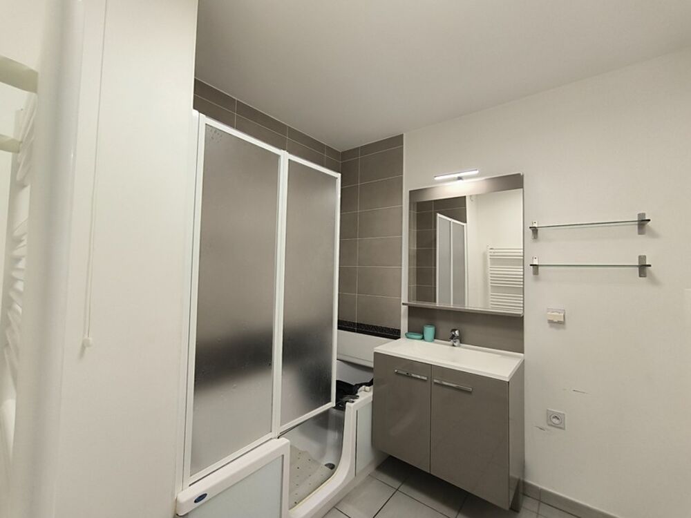 Location Appartement Location Appartement T4 de 74,94m�- r�sidence r�cente-ascenseur-balcon-place de parking privative Givors