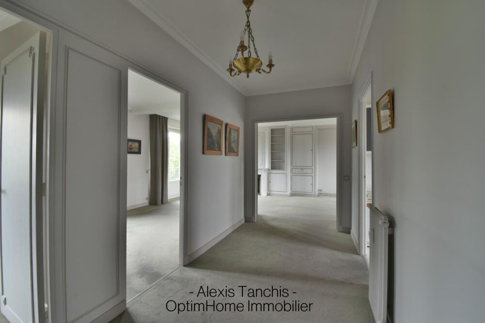 Vente Appartement LILLE CENTRE – SQUARE FOCH – 123 M² – 3 CHAMBRES – ASCENSEUR – PARKING – BALCONS Lille