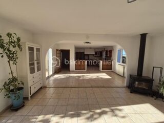  Maison � vendre 7 pi�ces 180 m�