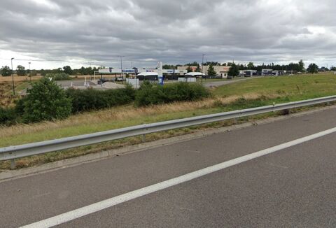   À vendre – Local commercial à usage de restaurant 640 m2– Emplacement n°1 – Vitry-en-Charollais (71) 
