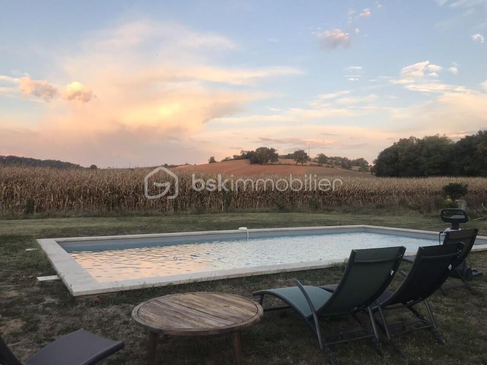 SUPERBE ENSEMBLE IMMOBILIER - ENVENEMENTIEL - GITES - PISCINE - DEPENDANCE