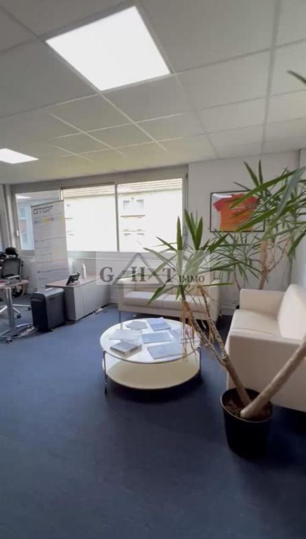   ENTREPOT BUREAU 350M² A LOUER AUX ULIS Les ulis