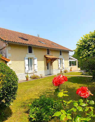  Maison  vendre 7 pices 181 m