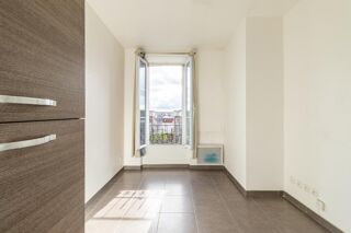  Immeuble � vendre 752 m�