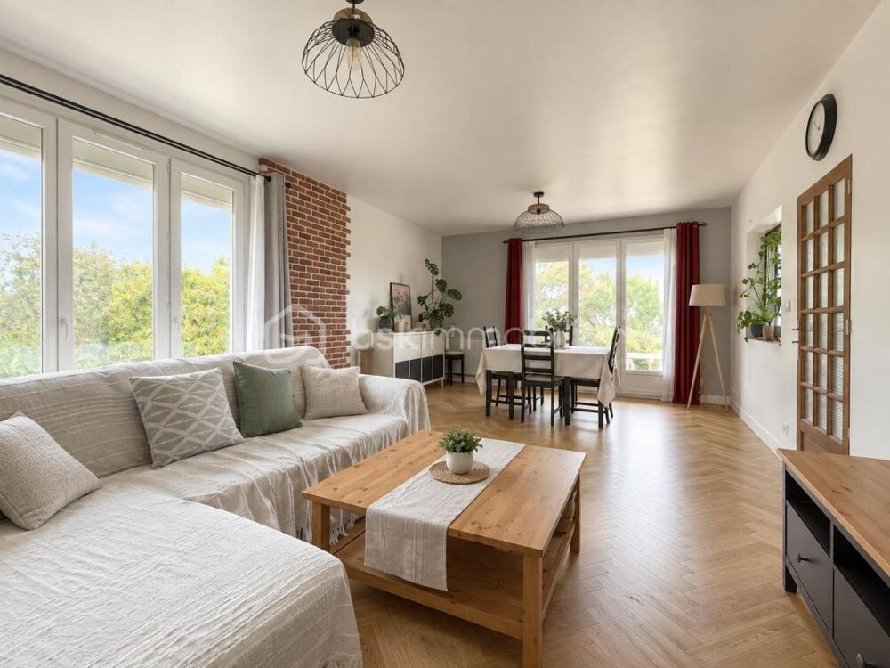 Vente Maison Maison 5 pièces sur les côteaux avec vue Pyrénées Castelnau d estretefonds