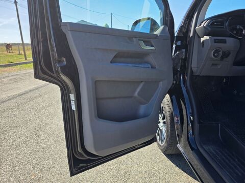 Transporter Combi L2H1 T6 2.0 BiTDI 198 4Motion DSG7 Business Line - 7 places 2020 occasion 17000 La Rochelle