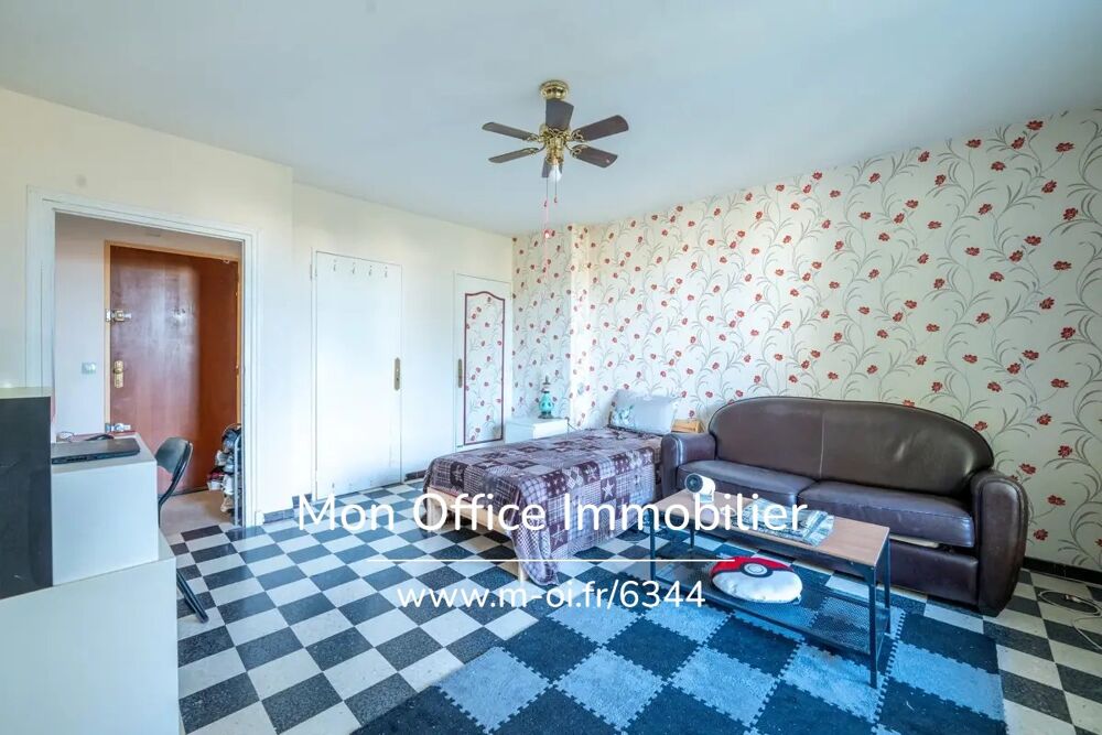 Référence : 6344-MCO - Exclusivité Appartement 1/2 pièces d'une surface de 35 m2 au dernier étage plus parking privatif et cave