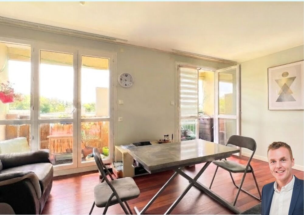 Dpt Finistère (29), A vendre QUIMPER Ouest, Appartement dernier étage de type 2 de 49 m² habitable avec balcon - Cave