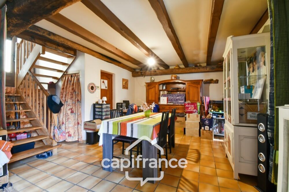 Maison à vendre 4 pièces SAINT JEAN D'ANGELY (17) avec jardin et garage
