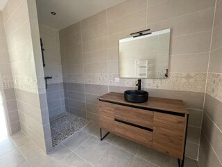  Maison 4 pi�ces 93 m� Saint christol les ales