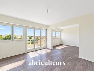  Immeuble à vendre 1050 m²