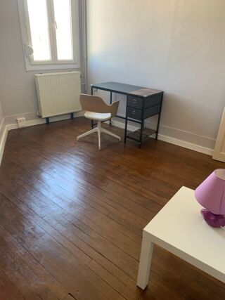  Appartement à louer 3 pièces 78 m²