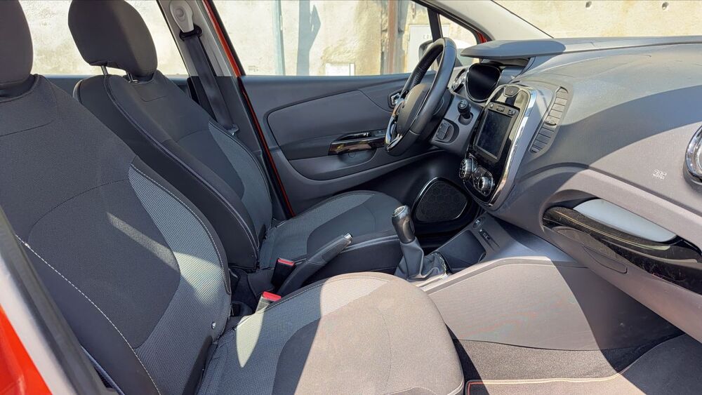 Captur 0.9 TCe 90 Life 2014 occasion 06300 Nice