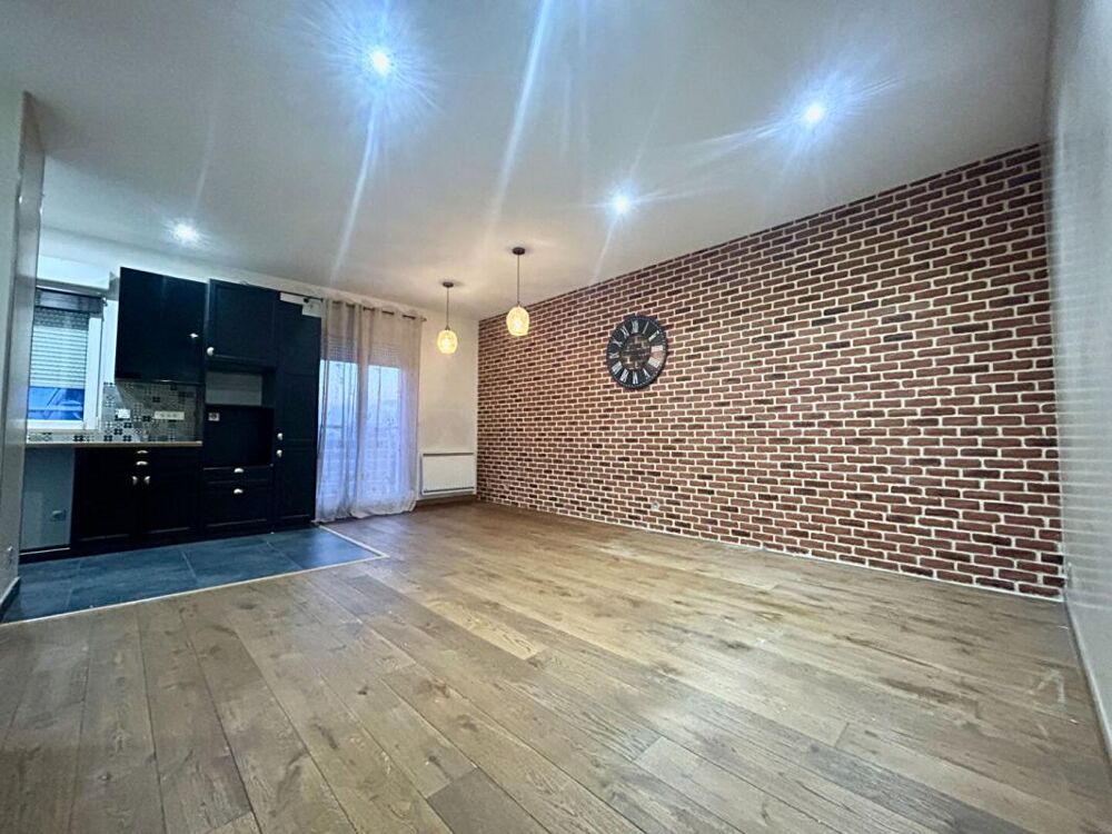 6 pièces 105 m2 Quartier Village Immeuble récent faibles charges