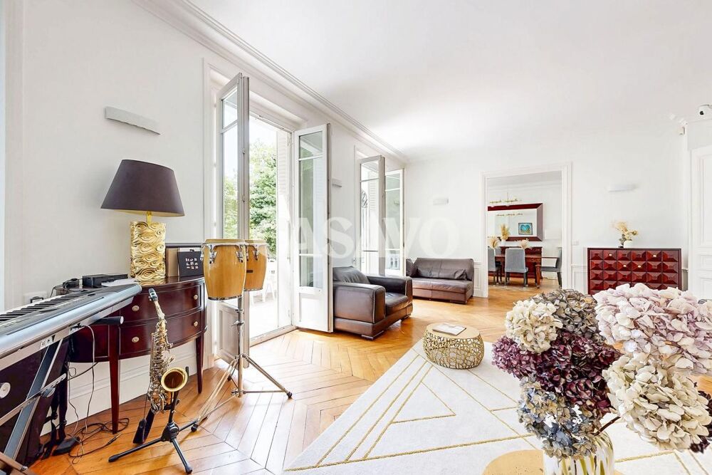 Vente Maison 9 pièces de 330m² - 94120 Fontenay-sous-Bois
